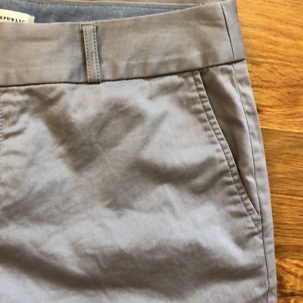 BANANA REPUBLIC khaki style cropped pants - Picture 7 of 10